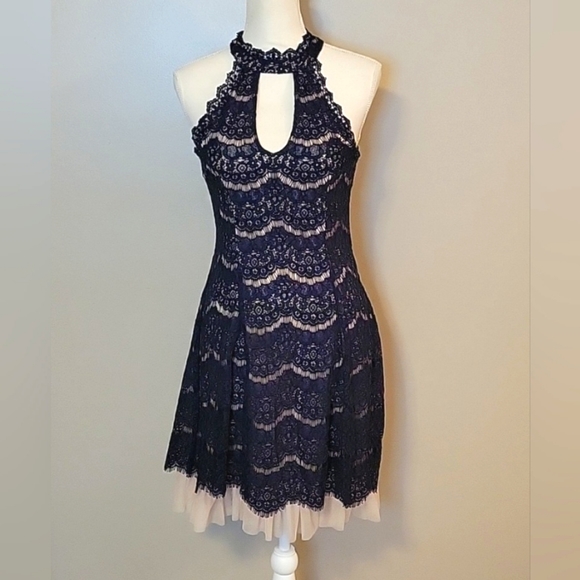 Francesca's Collections Dresses & Skirts - Francesca's Lace And Tulle Mini Dress Navy Womens Small NWT